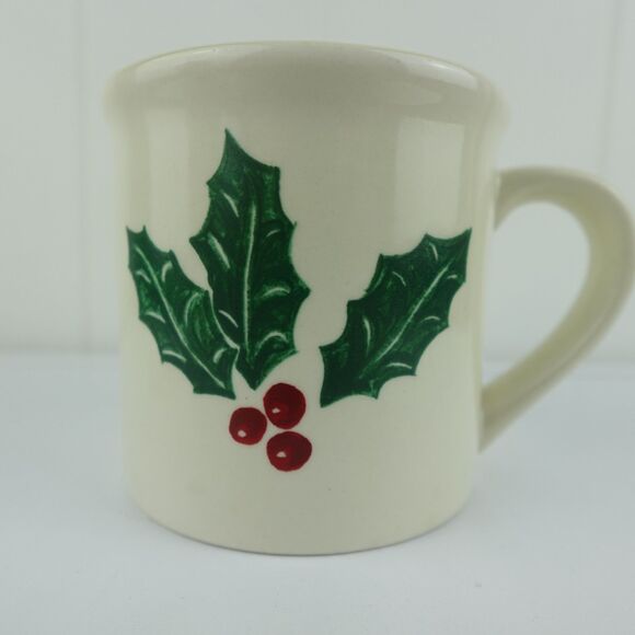 Eddie Bauer Exclusive Holly and Berry Christmas Coffee Mug Cup - Picture 3 of 8